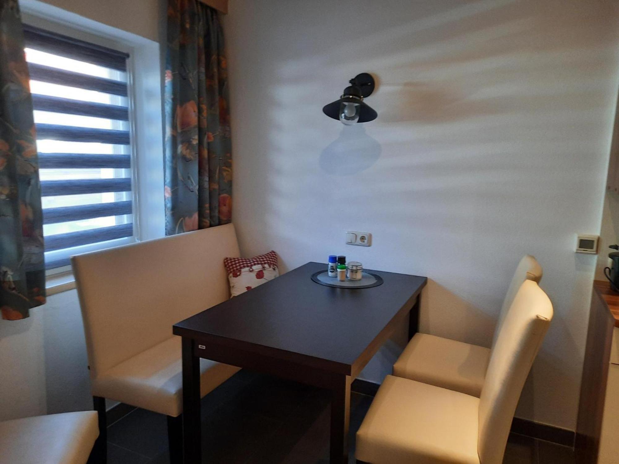 Gasthof Erzherzog Rainer - Zimmer Und Ferienwohnung Kössen Chambre photo