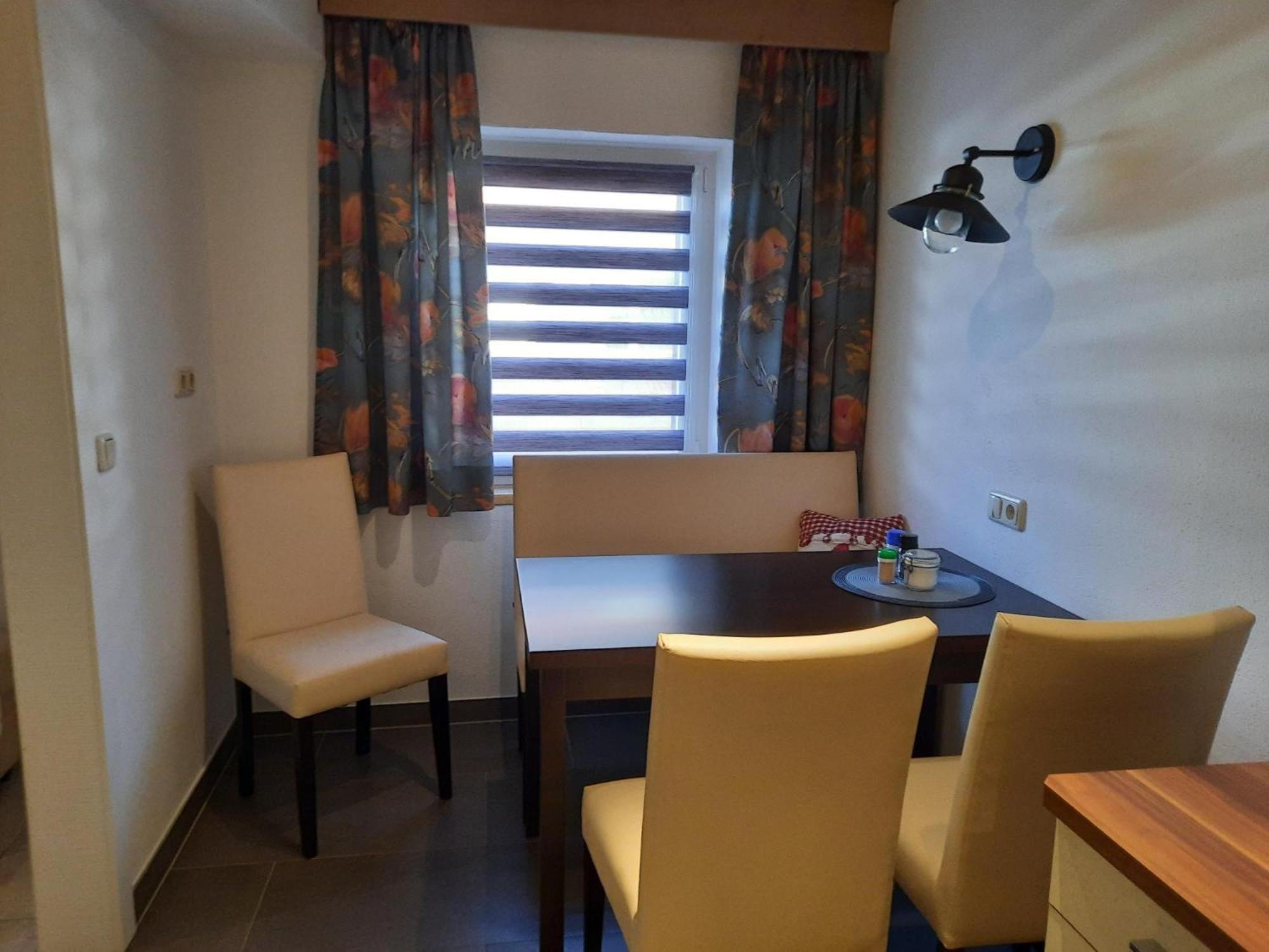 Gasthof Erzherzog Rainer - Zimmer Und Ferienwohnung Kössen Chambre photo